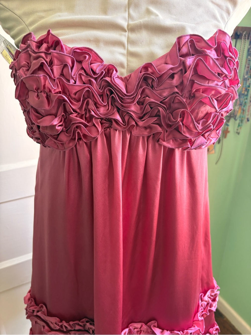 RARE Vintage 100% Silk Betsey Johnson Plum Ruffle Strapless Cocktail Dress - Picture 3 of 10